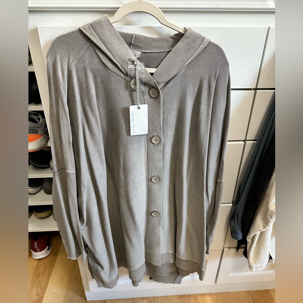 NWT Barefoot Dreams Sunbleached Hooded Button Front Cardi